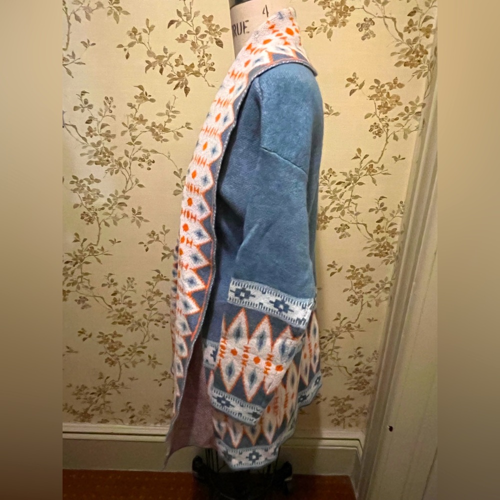 Temu XS Patterned Sweater - Picture 2 of 4